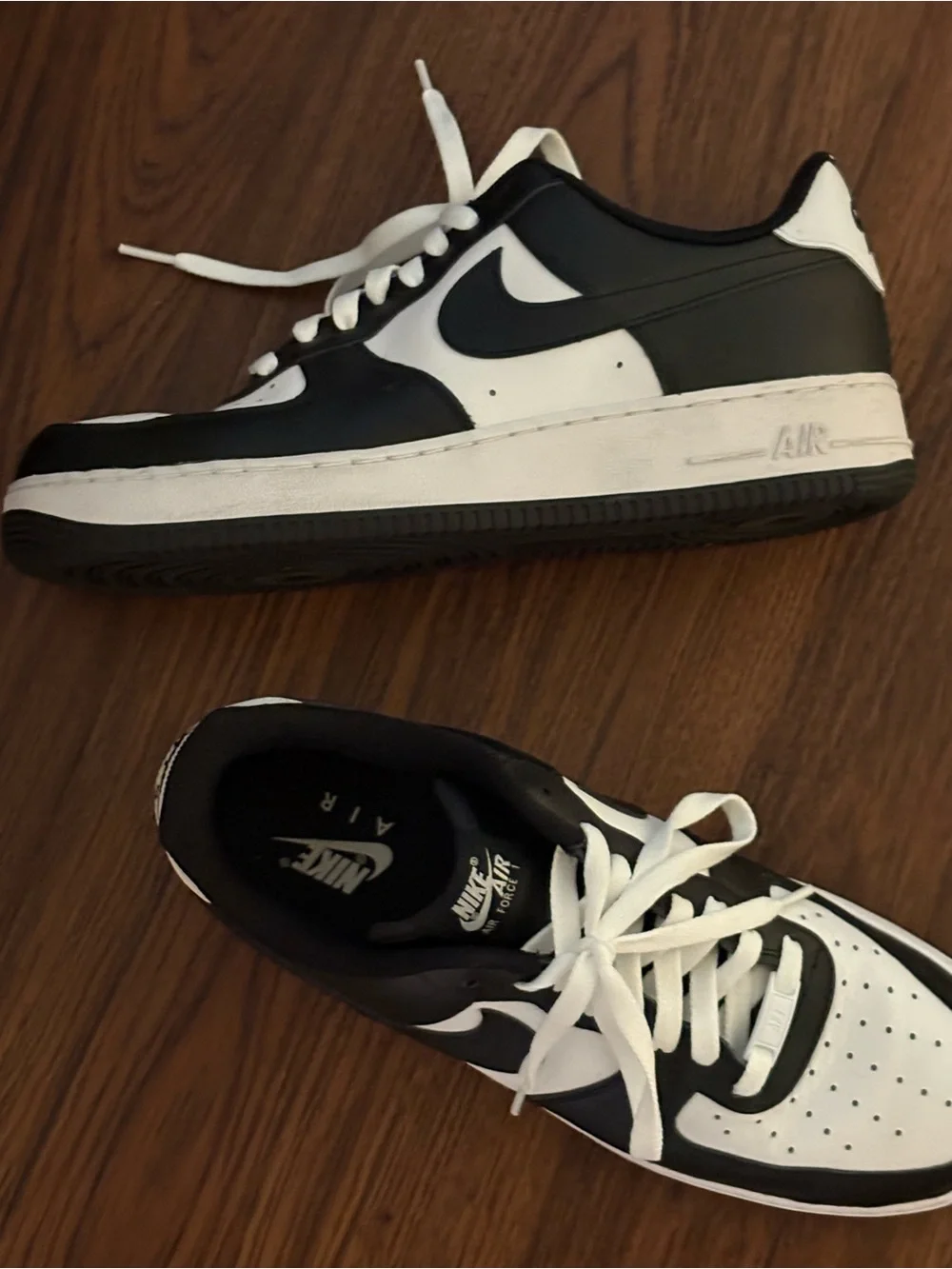 Nike panda dunks size 10.5